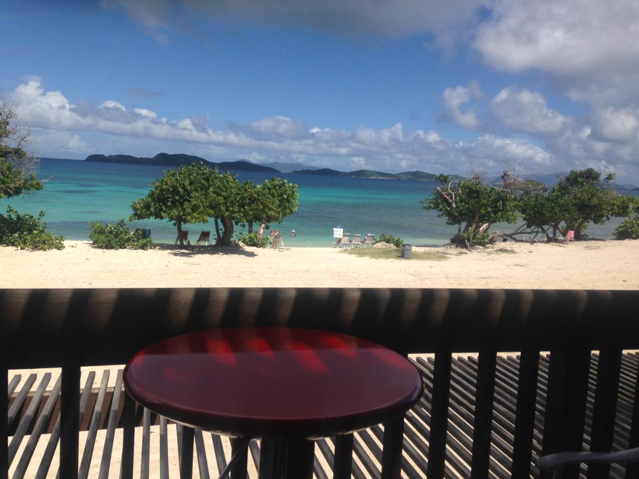 Luxury Beachfront - One Step To Sapphire Beach East End  Luaran gambar